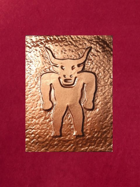 Minotauro - rame su velluto rosso, cm 25 x 32